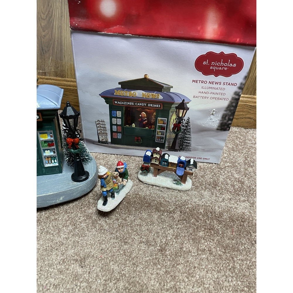 St. Nicholas Square Christmas Snow Village 3 Metro News Stand 2020 Works Lights